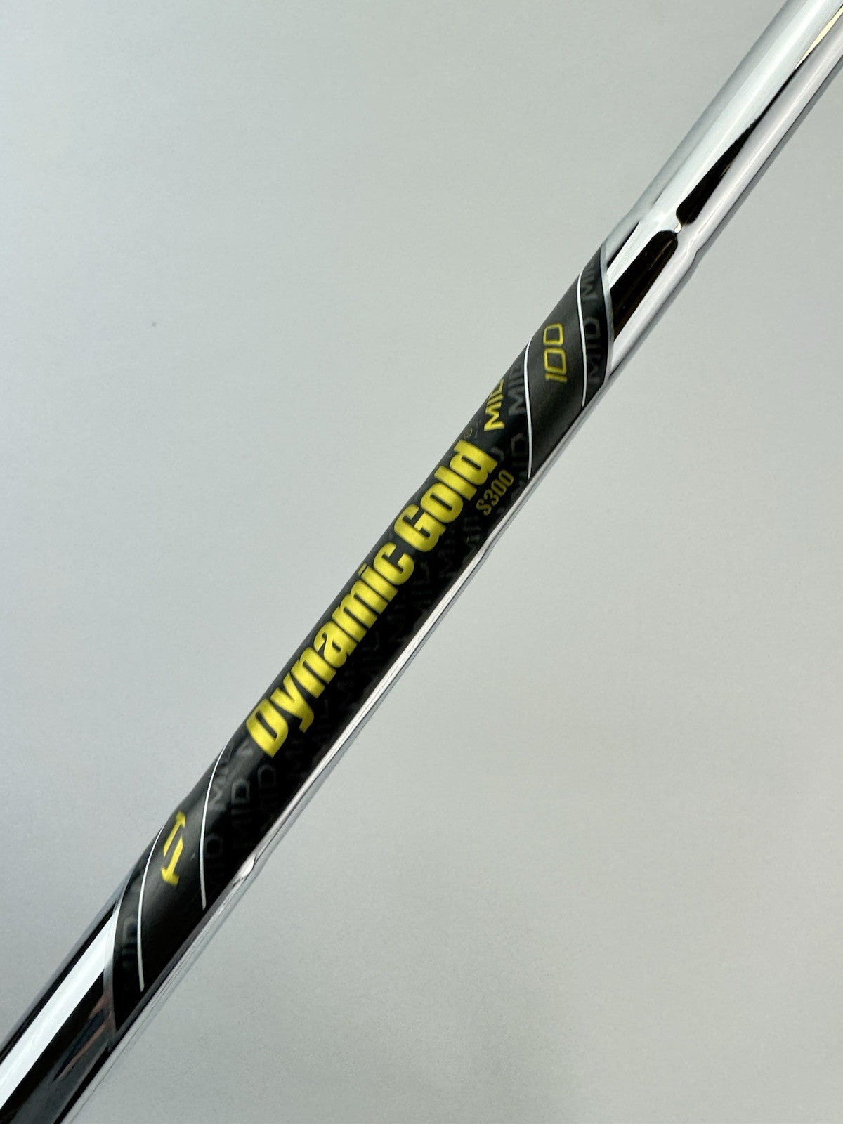 Dynamic Gold Mid 100 Iron Shaft S300 Stiff Flex Steel 35.25/0.355 Tapered /291402