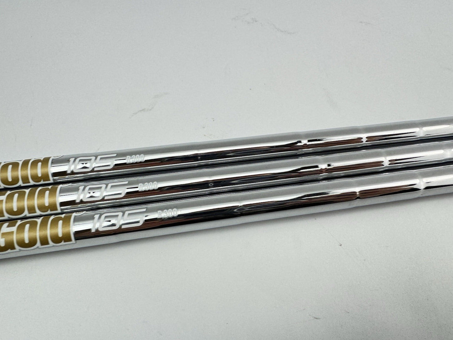 Dynamic Gold Wedge Shaft Set (3) 105 R300 Regular Steel /0.355 Tapered /328874