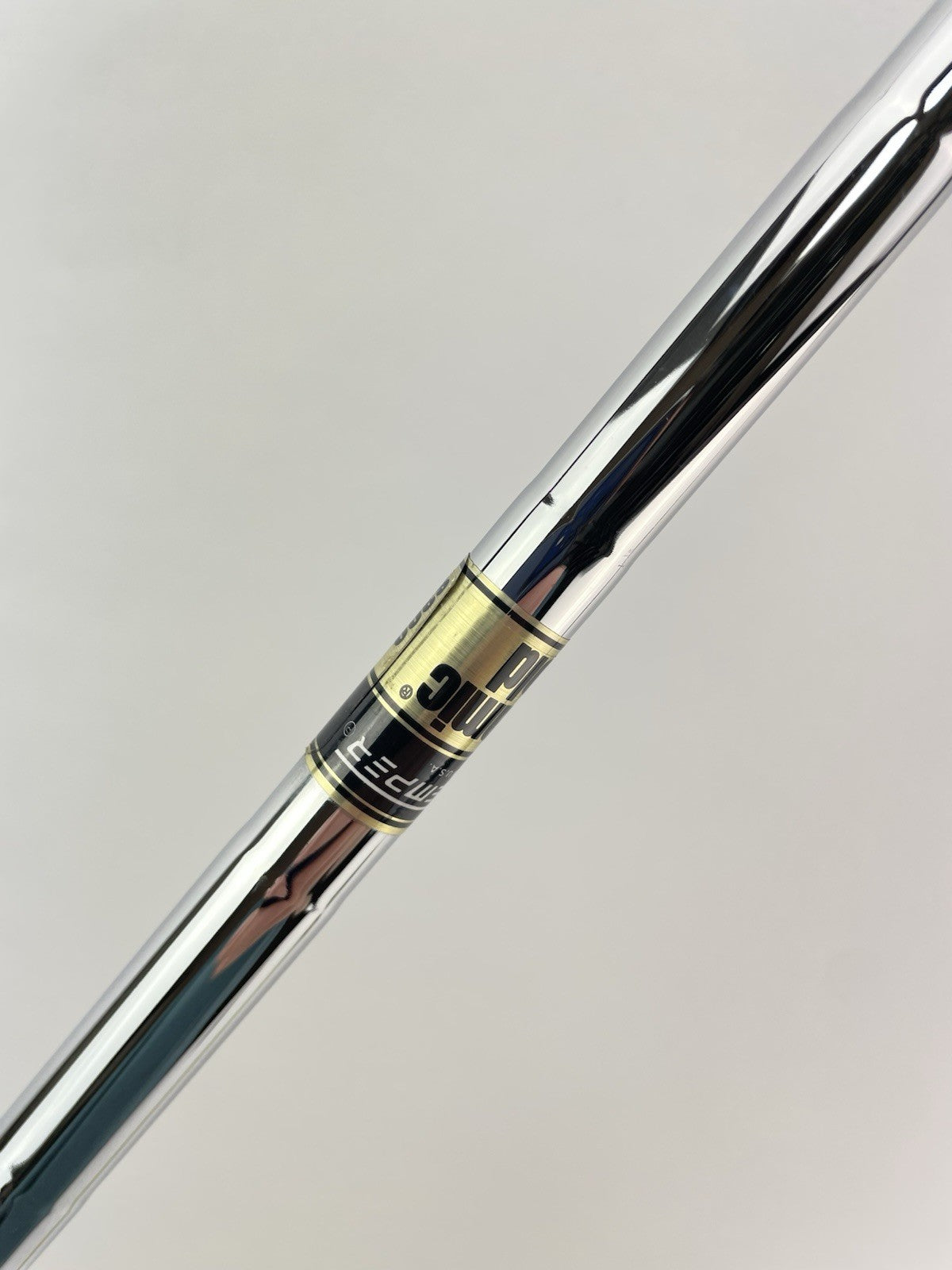 Dynamic Gold S300 Iron Shaft Stiff Flex Steel 35.25 /0.355 Tapered /257837