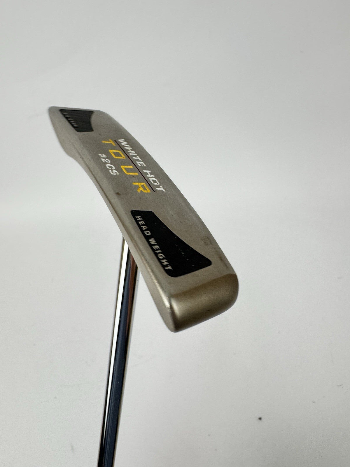 Odyssey White Hot Tour Putter 2CS Center Shaft Blade 33” /New Grip /352291