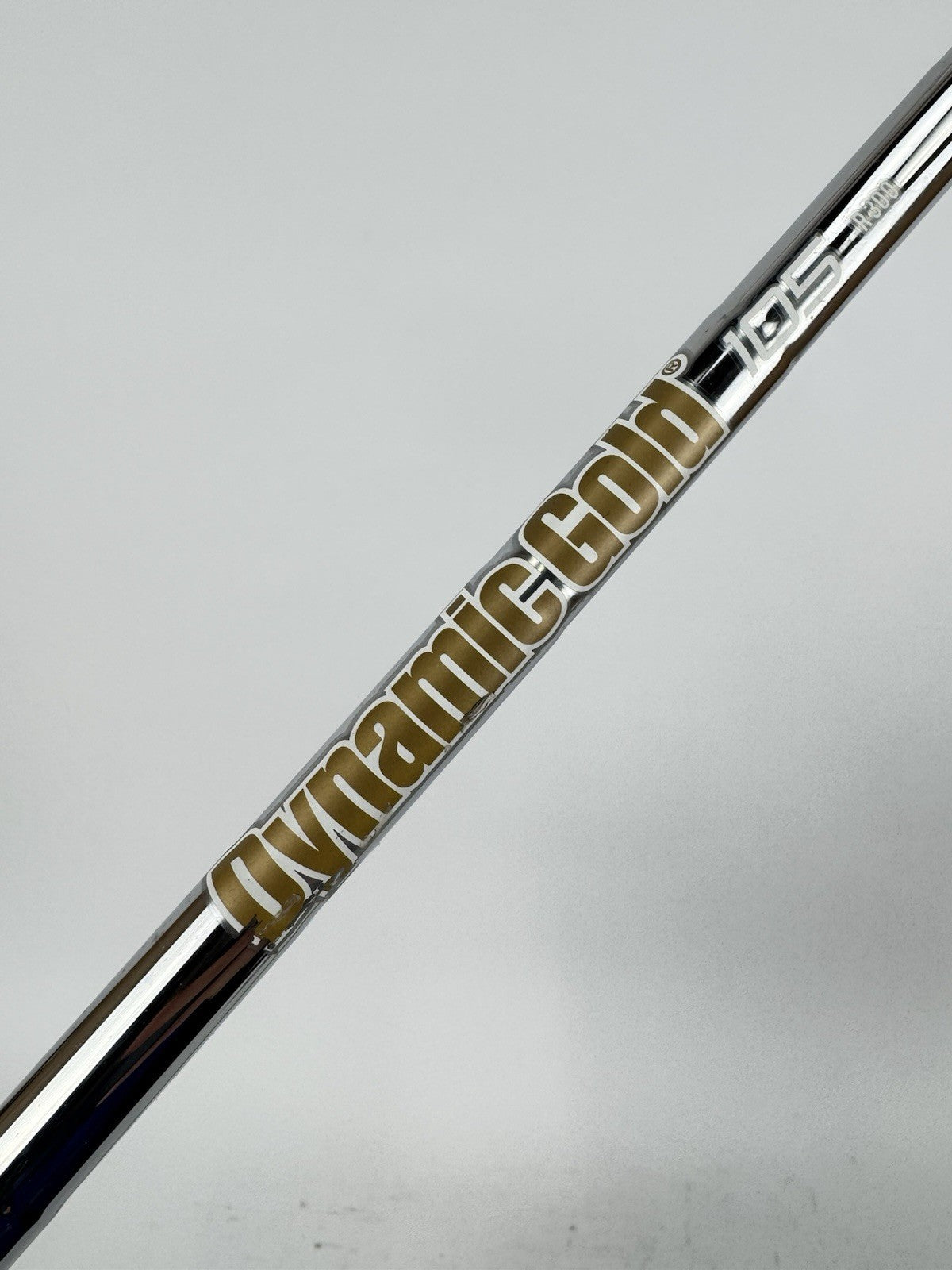 Dynamic Gold 105 Iron Shaft R300 Regular Steel Pured 36.75” 0.355 Tapered /319551