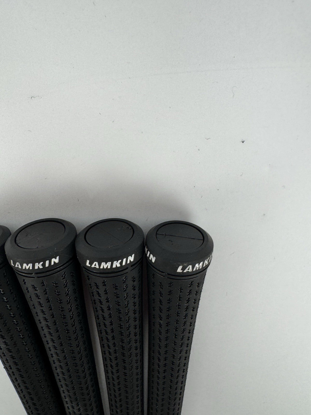 Lamkin Crossline 360 Golf Grips (4) Mens Standard /Black/White /Pulled /313626