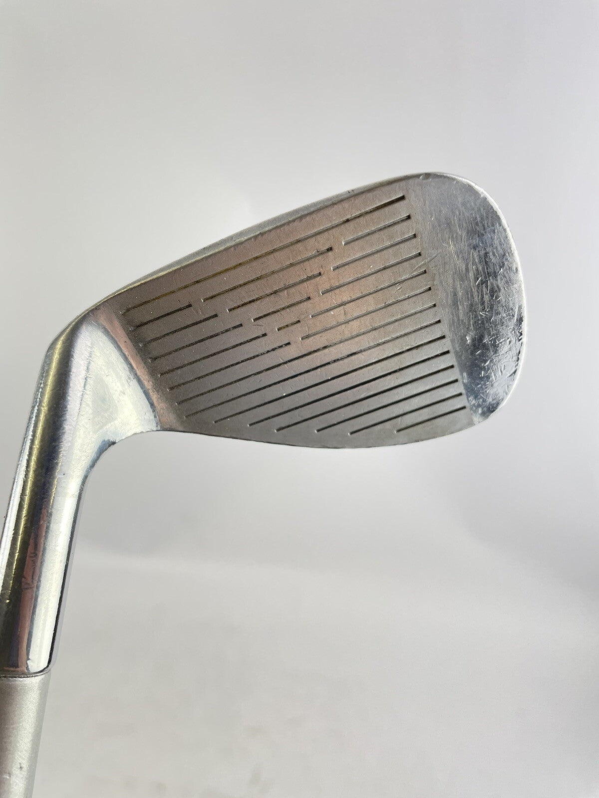 Wilson Staff Forged 9 Iron RM Midsize Stiff Graphite /Right Handed New Grip/720710