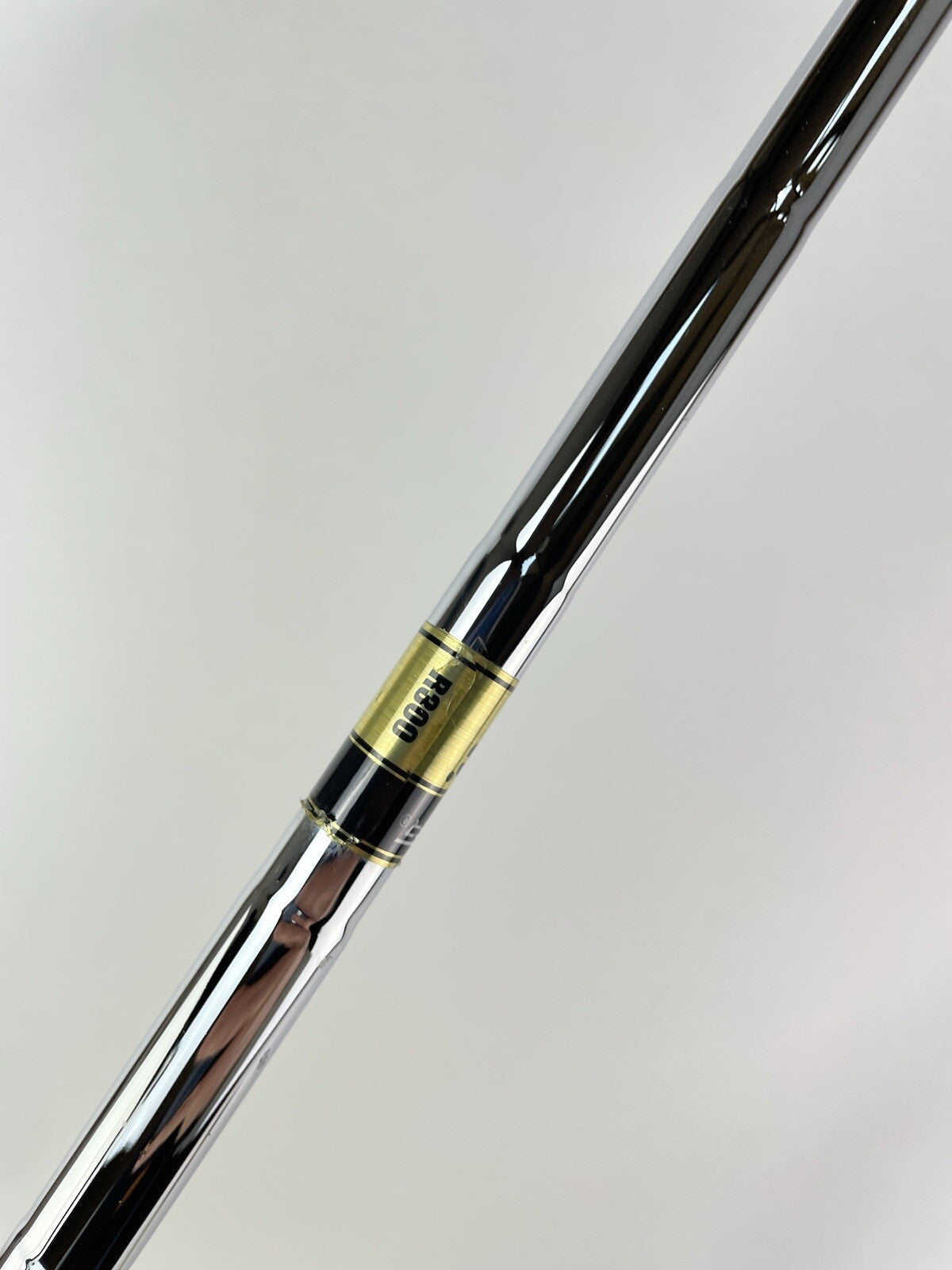 Dynamic Gold R300 Iron Shaft Regular Steel 34.75" /0.370 Parallel /149015