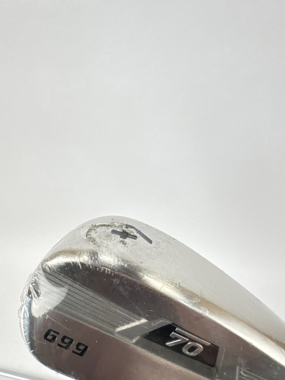 Sub 70 699 V2 Pro 4 Iron 21.5* DG95 R300 Regular Steel /Right Handed /New /339825
