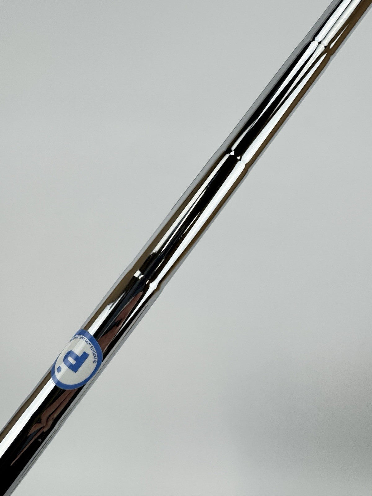 Dynamic Gold 115 Iron Shaft Mid R300 Regular Steel /Pured/ 36.5” /0.355/312389