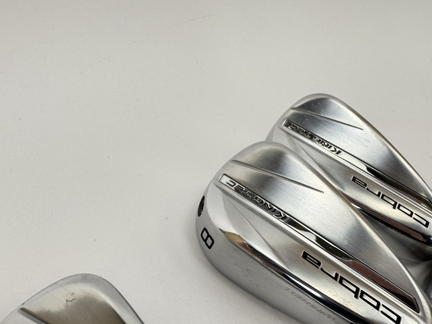 Cobra King Tec Irons 6,8+PW Left Handed Elevate MPH 95 Stiff Steel /350205