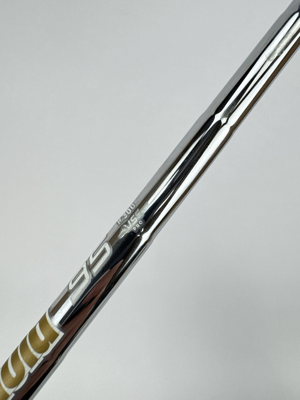 Dynamic Gold 95 Iron Shaft VSS Pro R300 Regular Steel 36.25"/0.355 Tapered/332218
