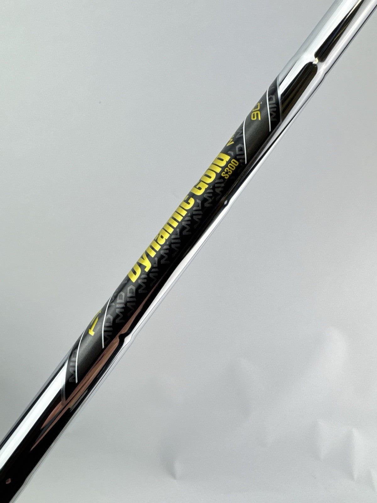 Dynamic Gold Mid 90 Iron Shaft Stiff Flex Steel 35.5” /0.370 Parallel /303813