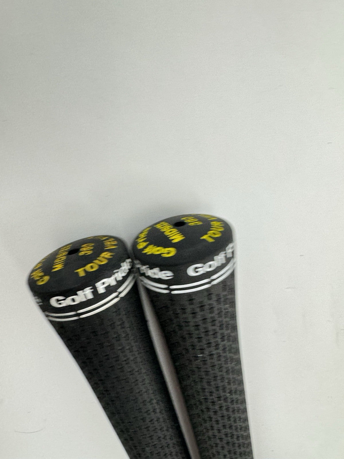 Golf Pride Tour Velvet Golf Grips (2) Tour Velvet Midsize /Pulled /339966