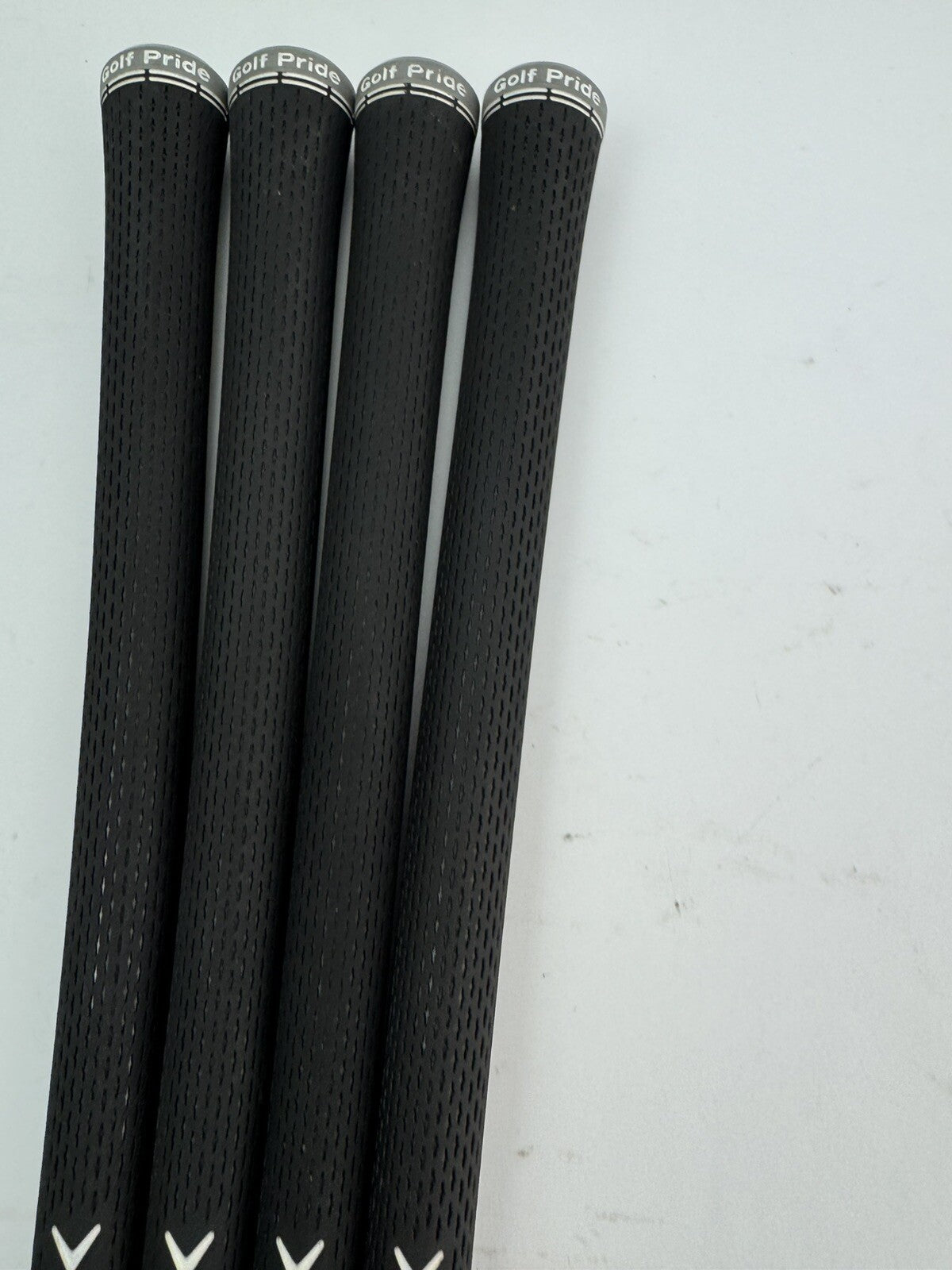 Golf Pride Tour Velvet 360 Soft Grips (4) Midsize /Black /Grey /Pulled /325492