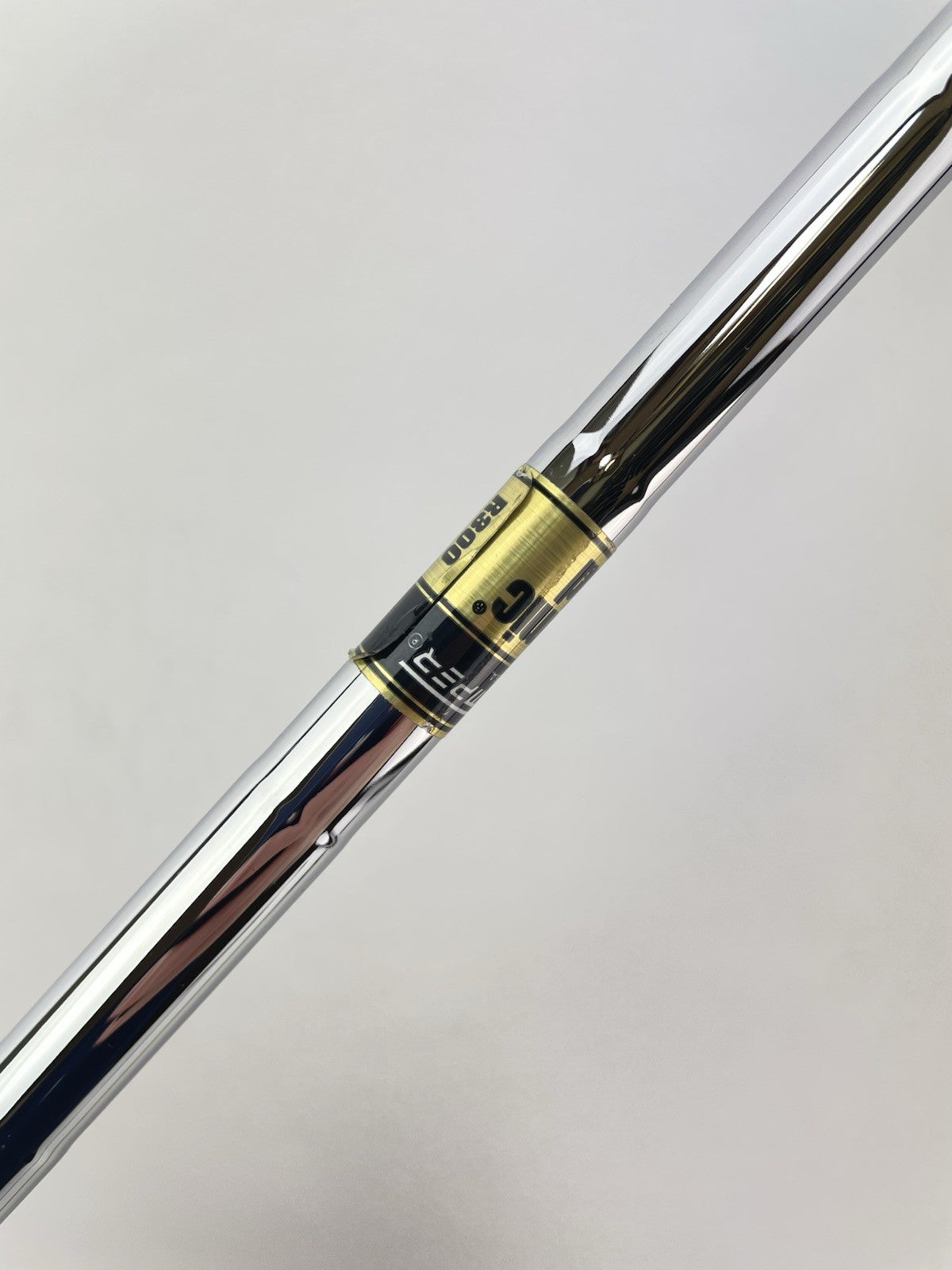 Dynamic Gold R300 Iron Shaft Regular Flex Steel 35.25” /0.355 Tapered /247126
