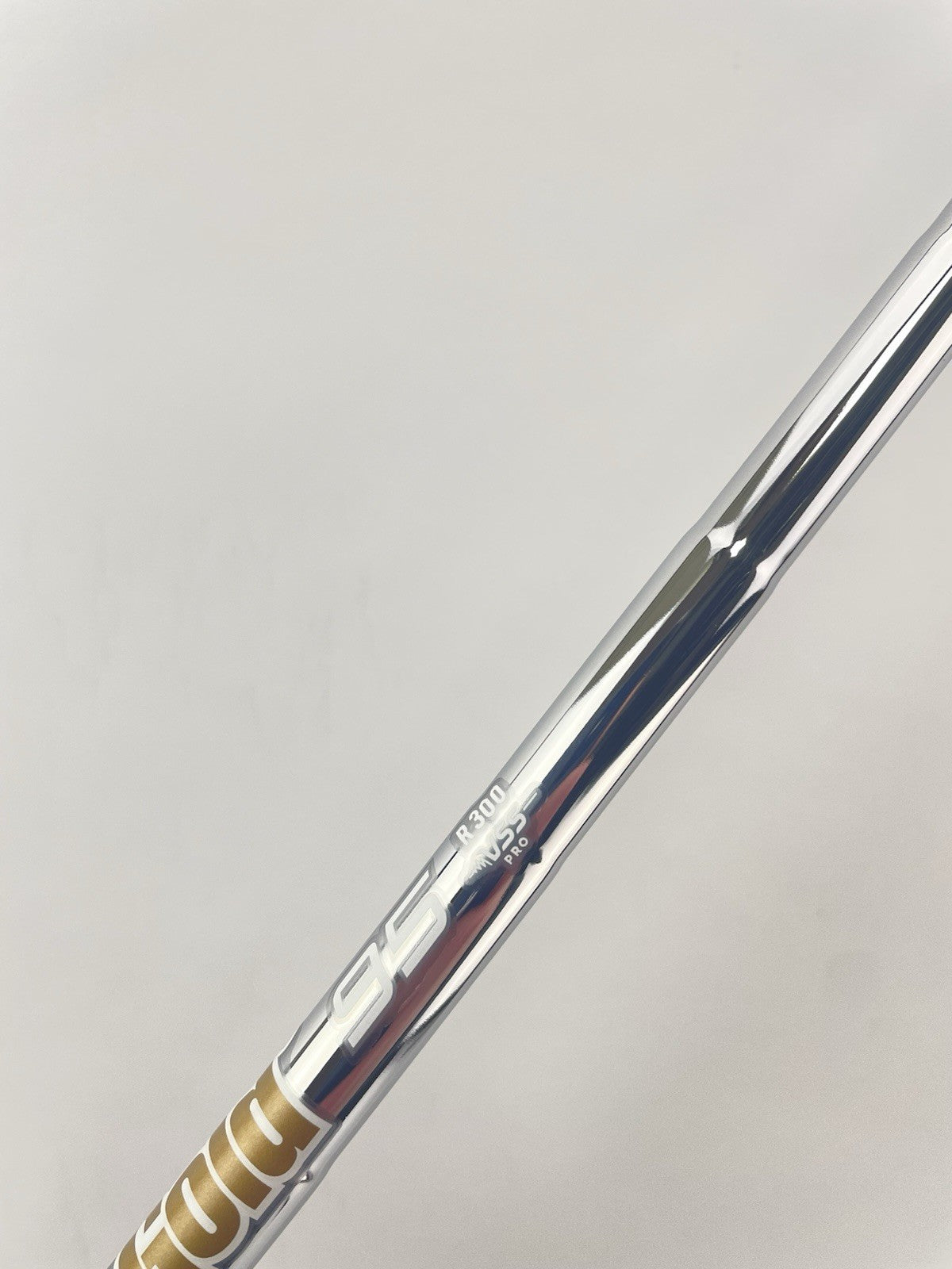 Dynamic Gold 95 Iron Shaft Vss Pro R300 Regular Flex Steel 39.5 /0.355 /210096