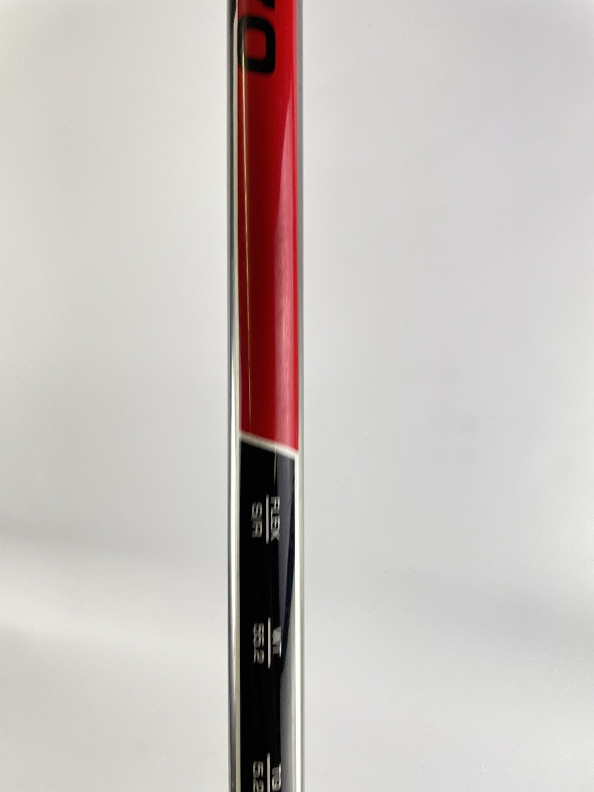 Mens Golf 4 Hybrid 22* Regular Graphite /Carbon Crown /Right /New Grip /1049515