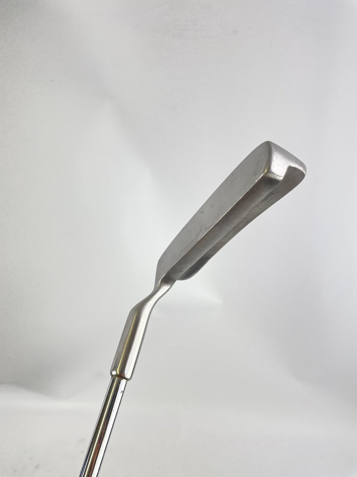 Turin Classic Blade Putter Heel Shafted 35” Right Handed /New Grip /752510