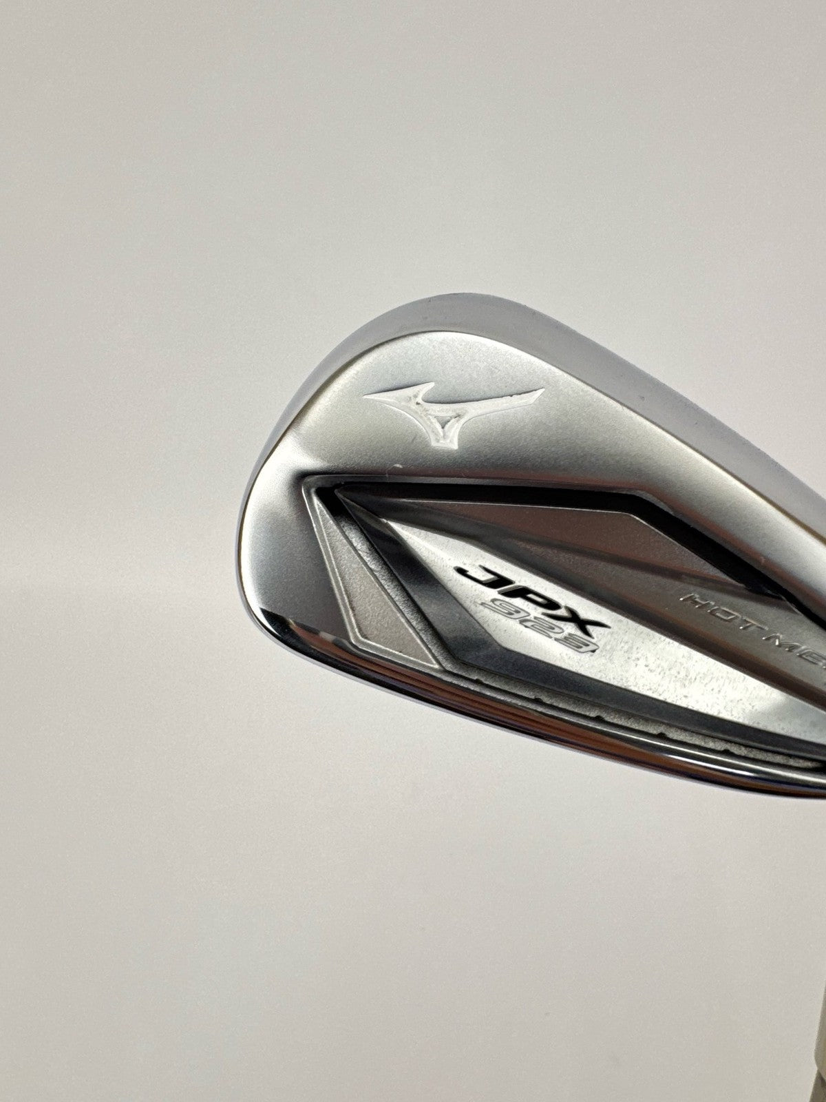 Mizuno JPX923 7 Iron UST Mamiya Recoil Ladies Flex Graphite /Right Handed/366623