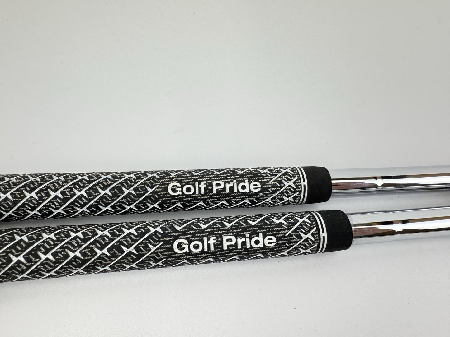 Dynamic Gold Wedge Shafts (2) Tour Issue S400 Stiff Steel 0.355 Tapered /313549