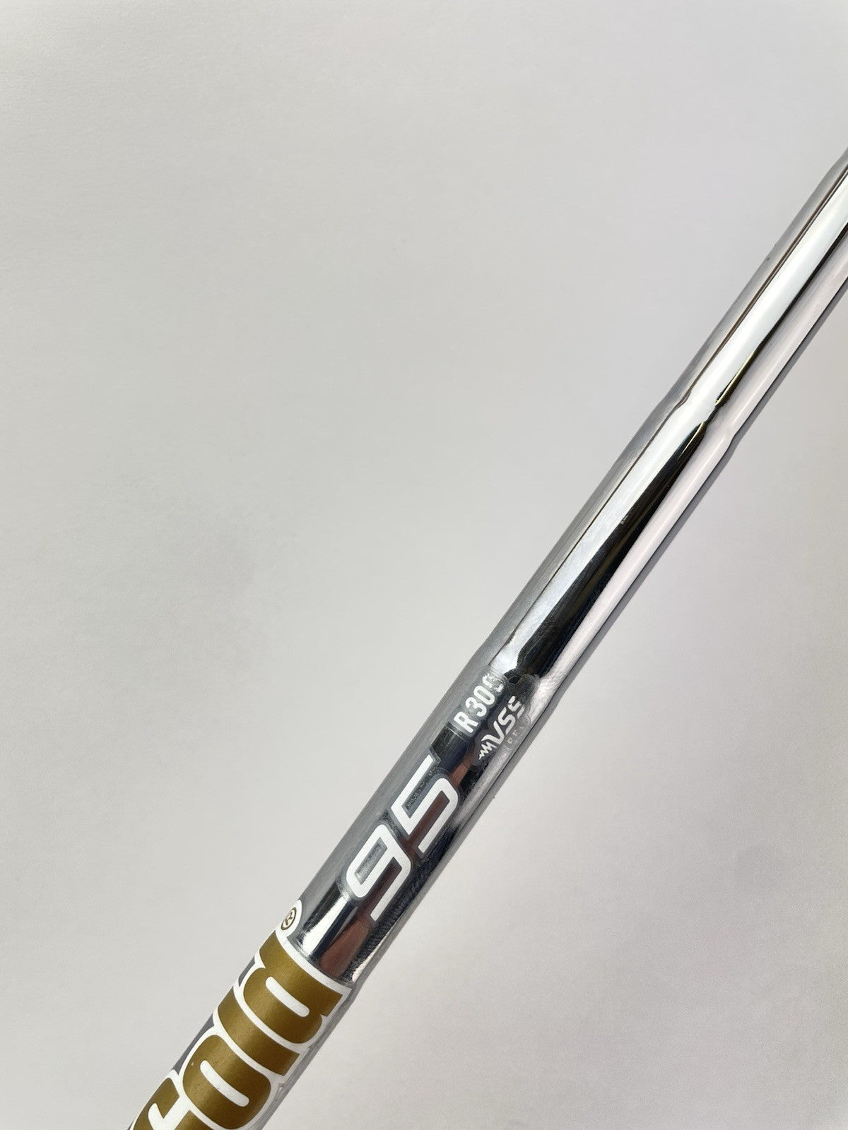 Dynamic Gold 95 Vss Pro Iron Shaft Regular Flex Steel 35.75” /0.355 Taper /296136