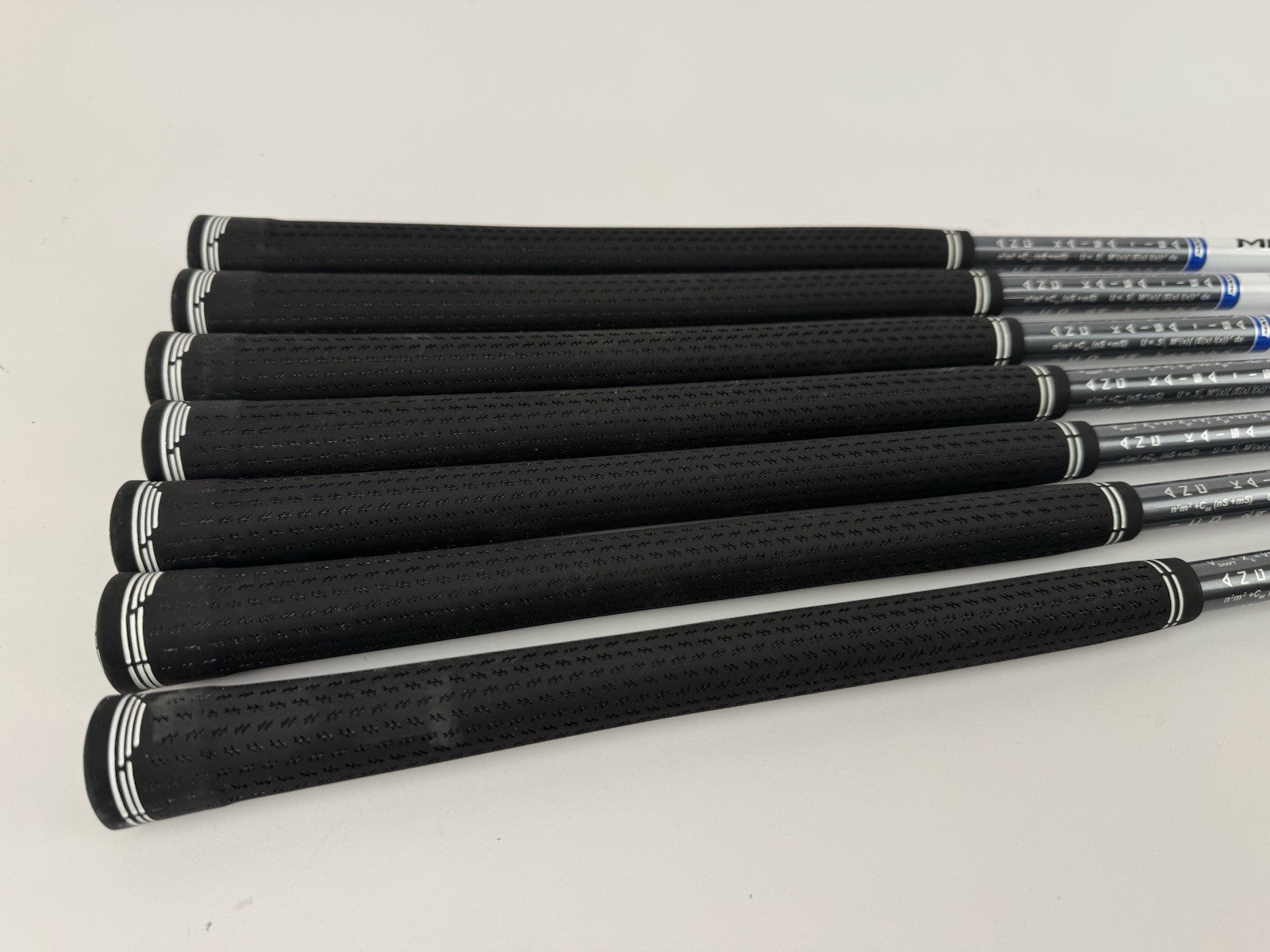Matrix Senior Iron Shaft Set (7) 4-PW White Tie Graphite/Grips /0.355 /325776