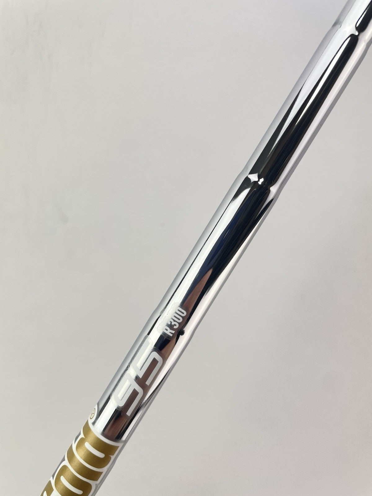Dynamic Gold 95 Iron Shaft R300 Regular Flex Steel 36.25 /0.355 Tapered /292357