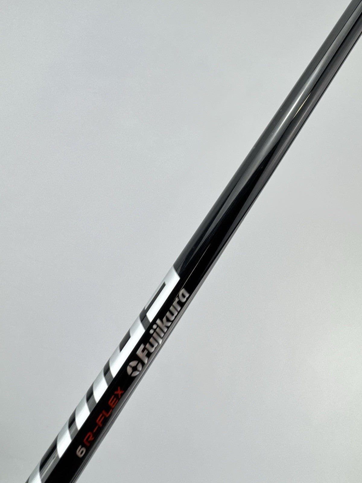Fujikura Atmos Iron Shaft Regular Flex Graphite 36” /0.355 Tapered /305948