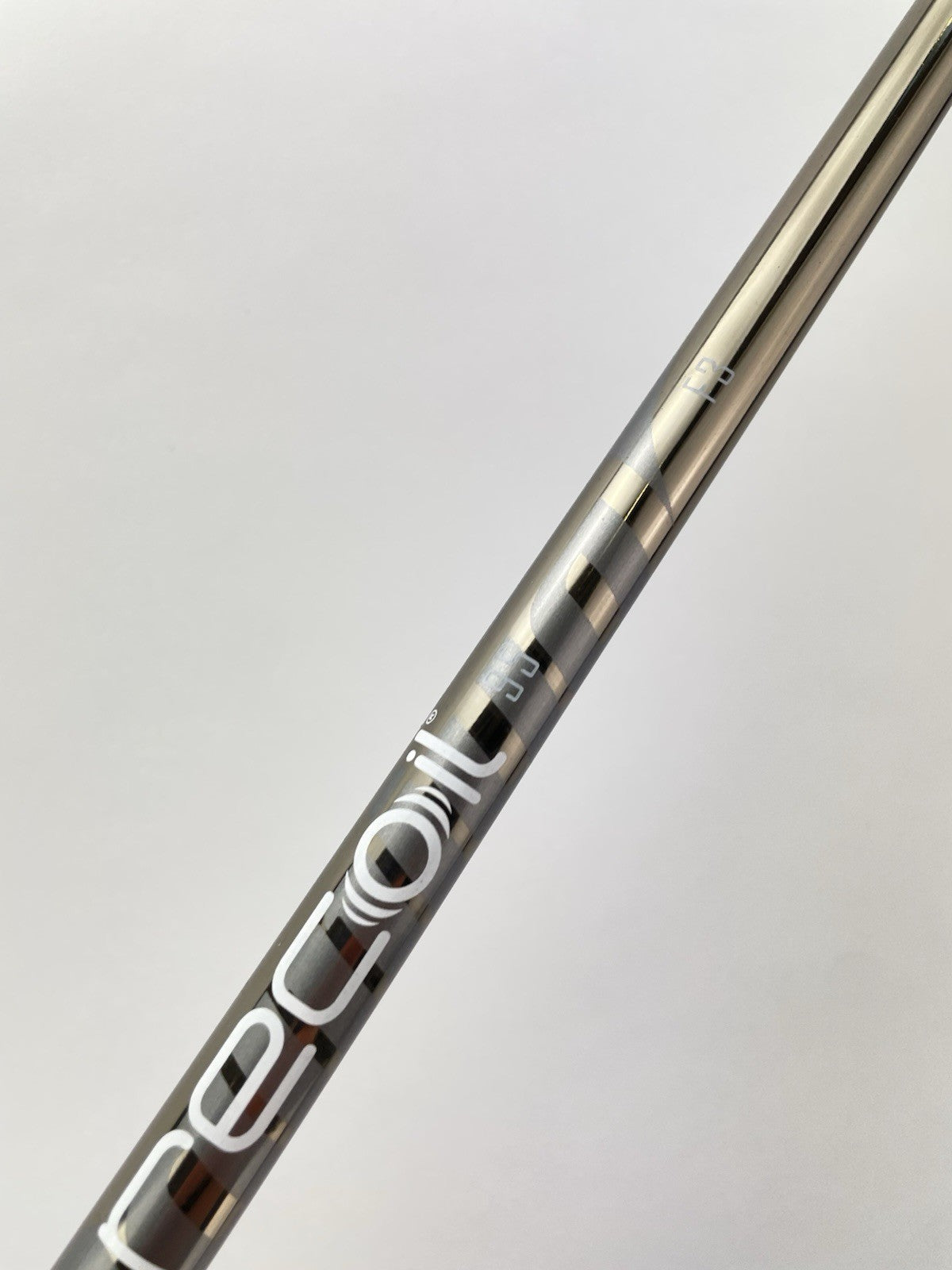 UST Recoil 95 Iron Shaft F3 Regular Flex Graphite 35.75” /0.355 Tapered /287516