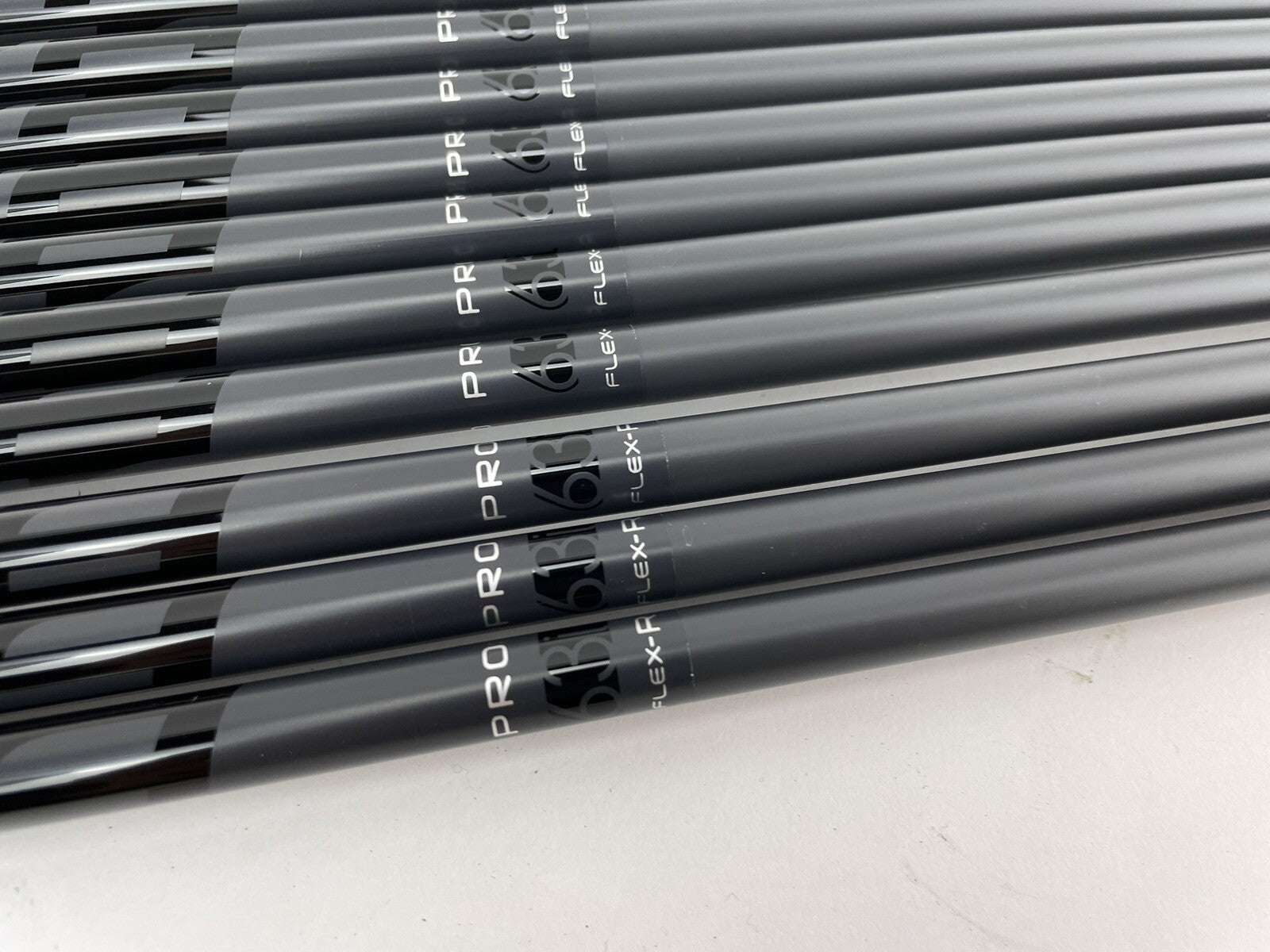 Fujikura Pro 63i Iron Shaft Set (10) Regular Flex Graphite/0.370 Parallel1