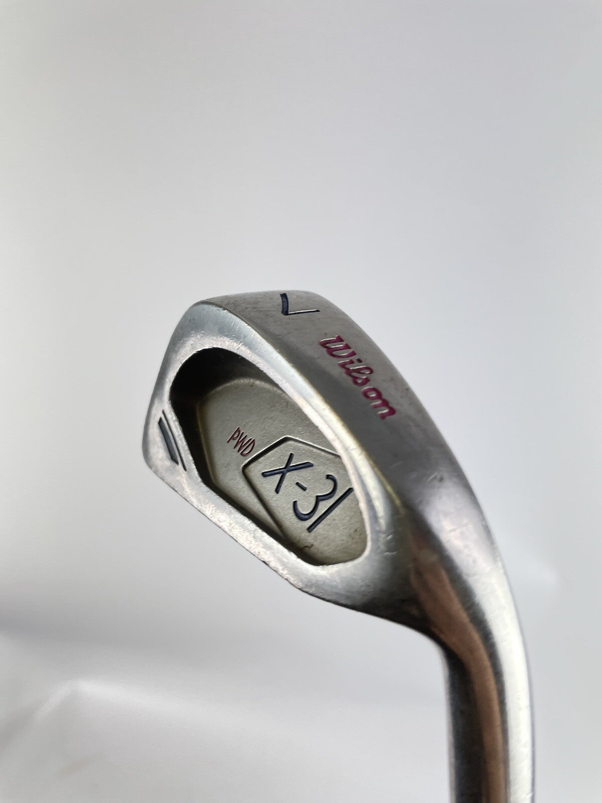 Wilson Pwd 7 Iron Ladies Flex Steel/ Right Handed/ New Grip/ 30092