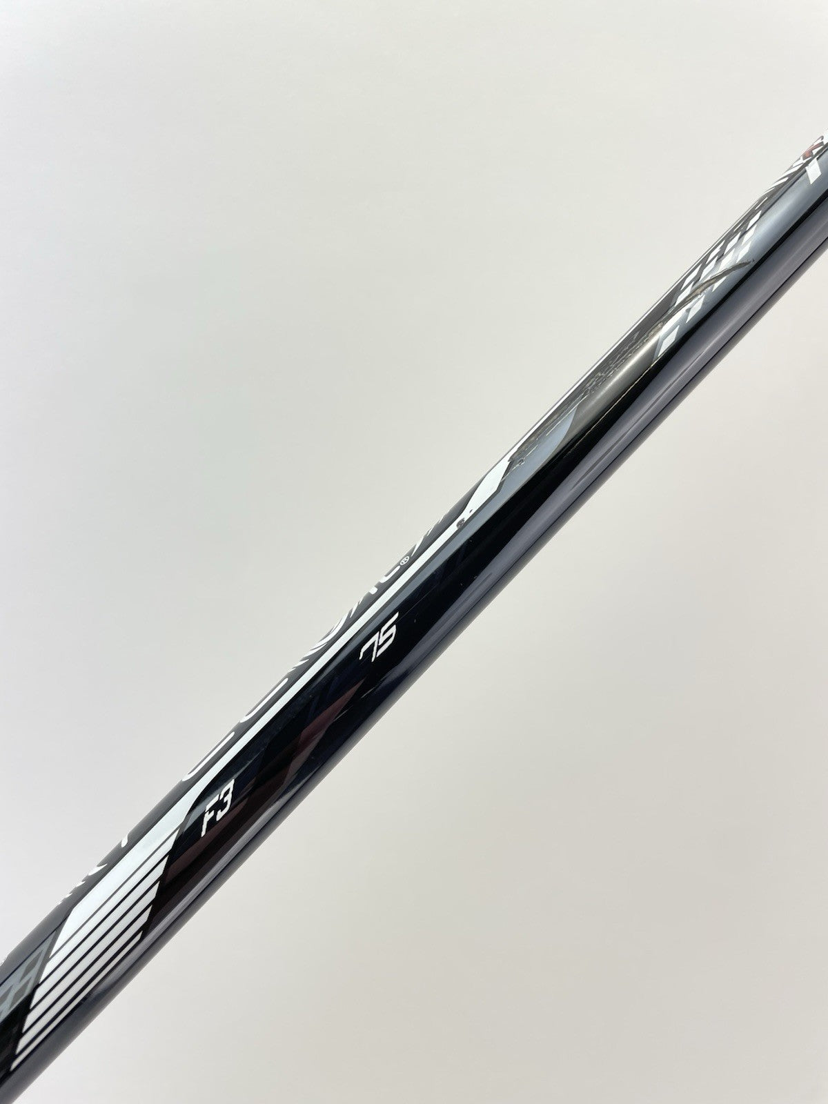 UST Recoil Dart Wedge Shaft 75 Regular Flex Graphite 34.125” /0.355 Taper /289607