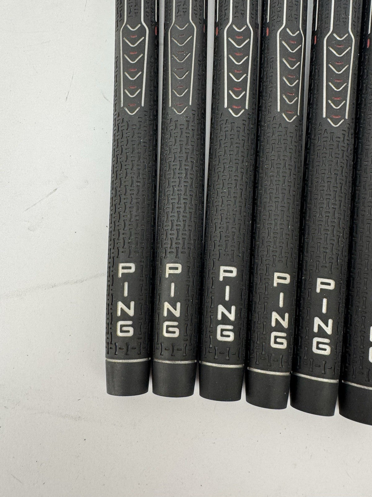 Ping Golf Midsize Grips (6) Men’s /Black /Great /Pulled /352141