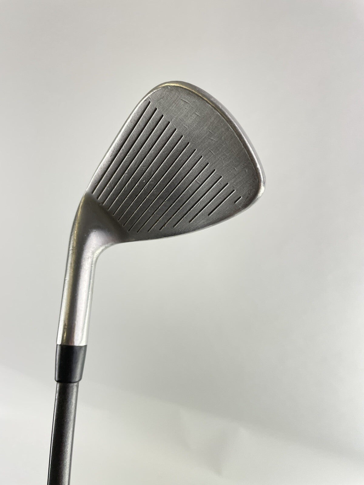 Titleist 981SL 9 Iron Dci Regular Flex Graphite /Right /New Grip /111279