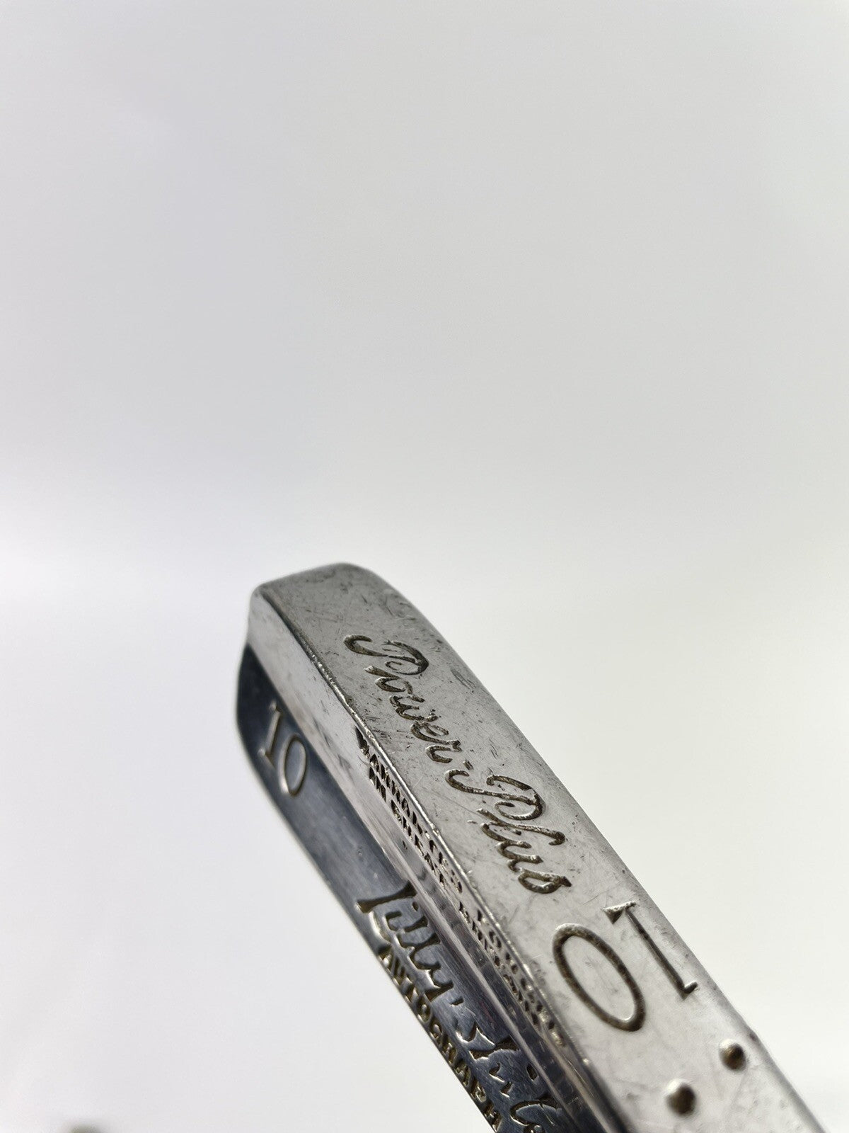 Lilly White Golf Forged Putter Power Plus 33” Steel /Right /Blade /New Grip/44793