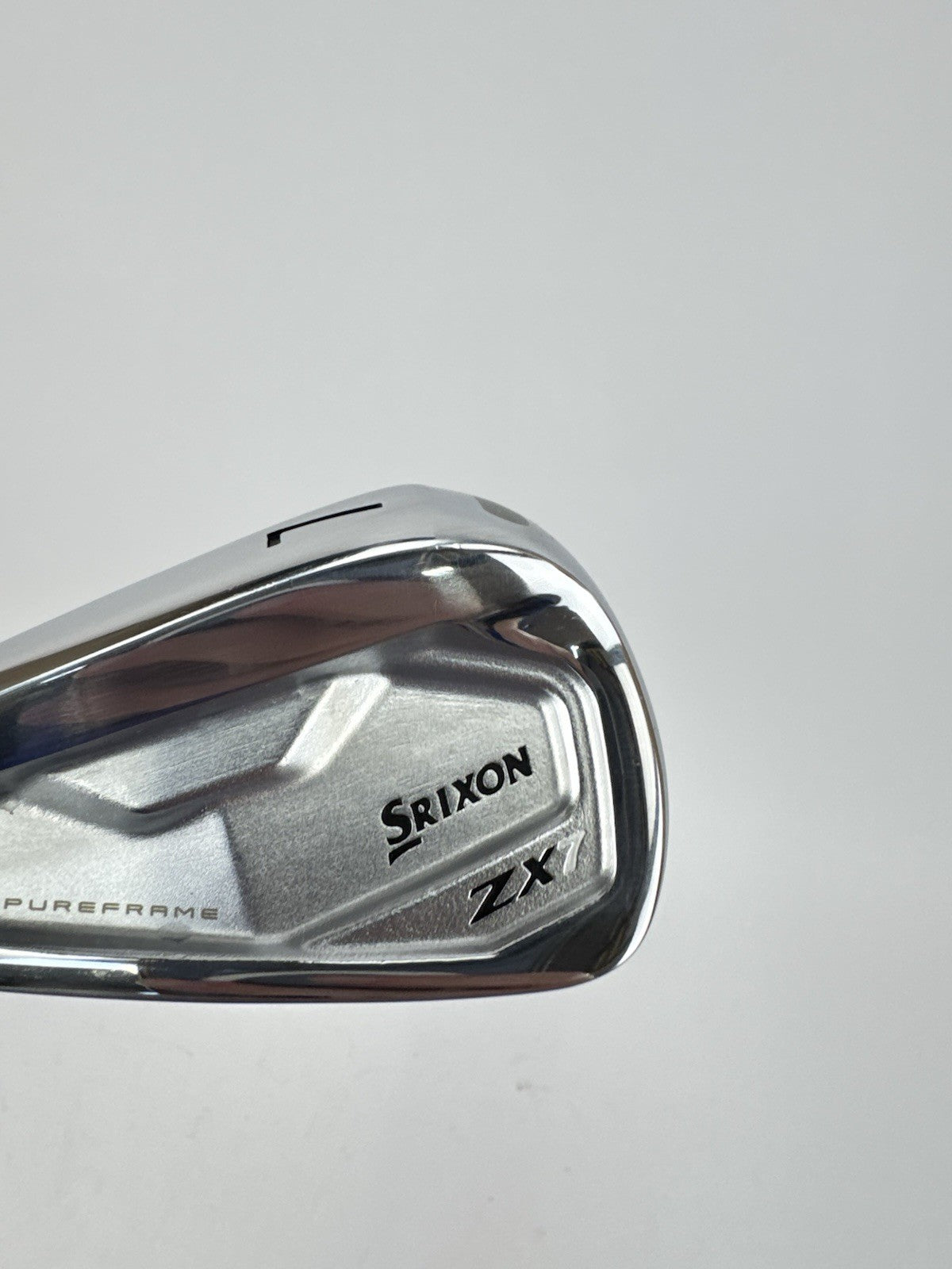 Srixon ZX7 7 Iron Left Handed Zelos7 Regular Steel -1/2” /Demo /333755