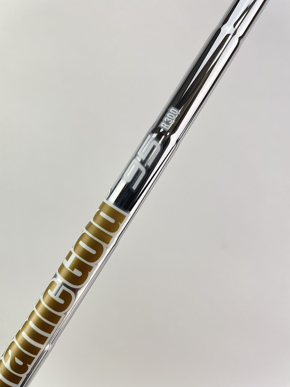 Dynamic Gold 95 Iron Shaft R300 Regular Steel 35.25" /0.355 Tapered /288923