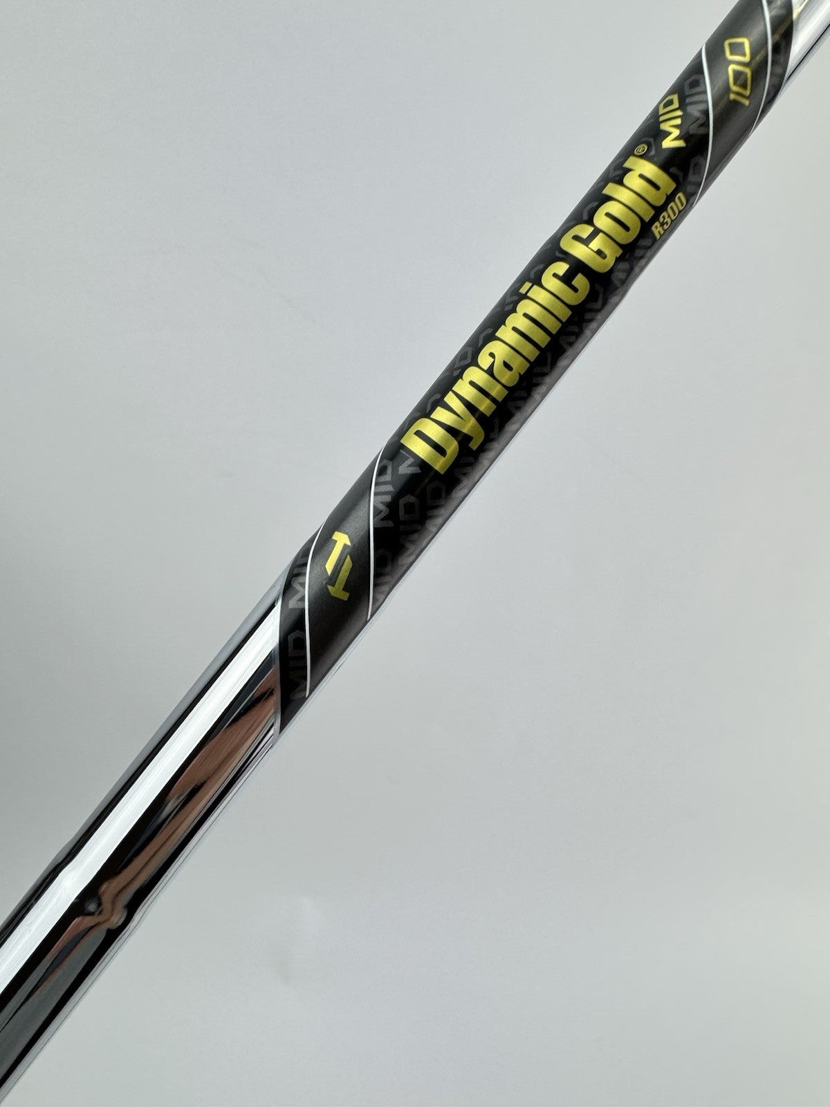 Dynamic Gold Mid 100 Iron Shaft Regular Flex Flex Steel 35”/0.370 Parallel/306241