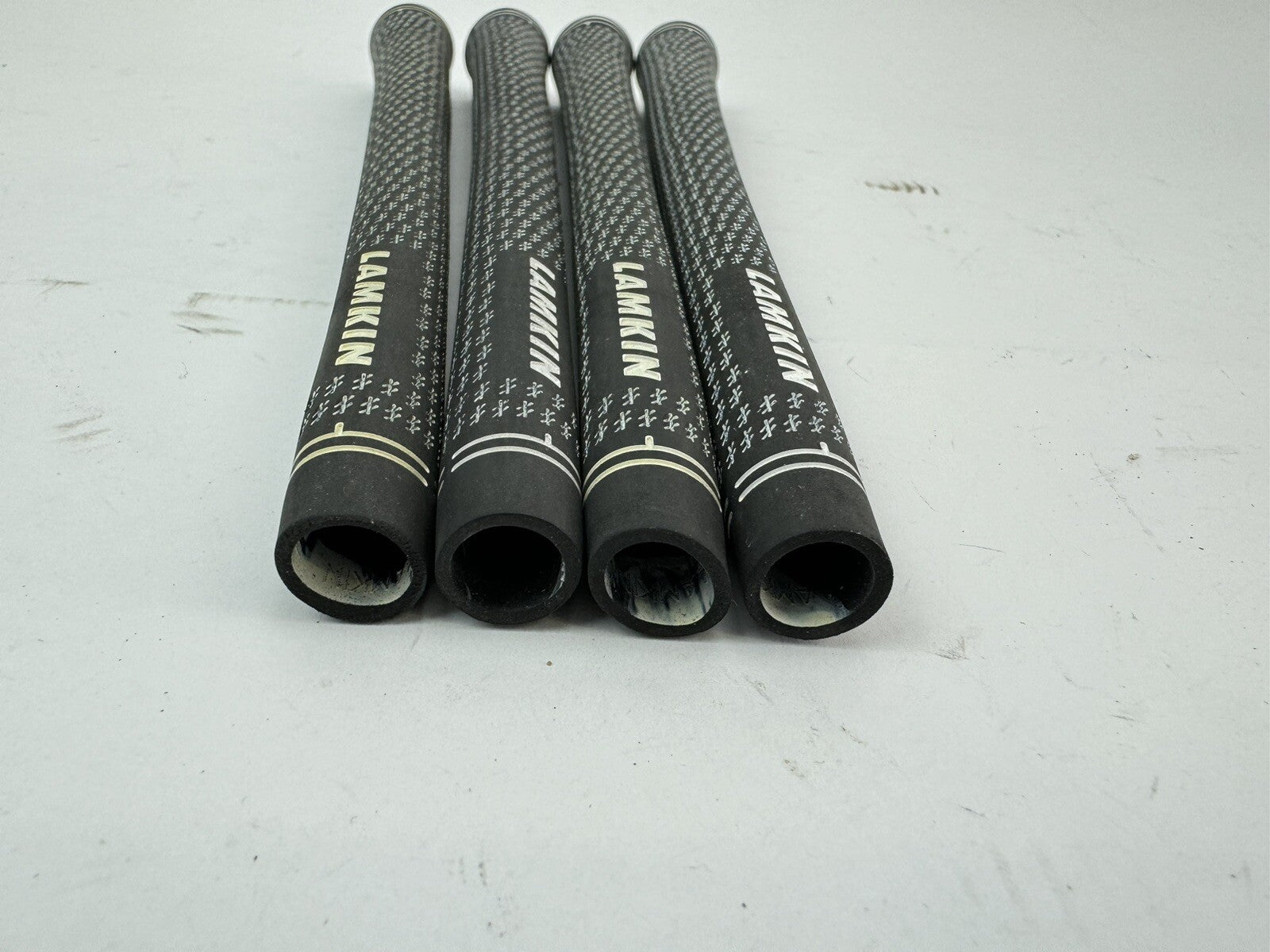 Lamkin Crossline Golf Grips (4) Men’s Standard /Arcoss Connect Compatible/279185