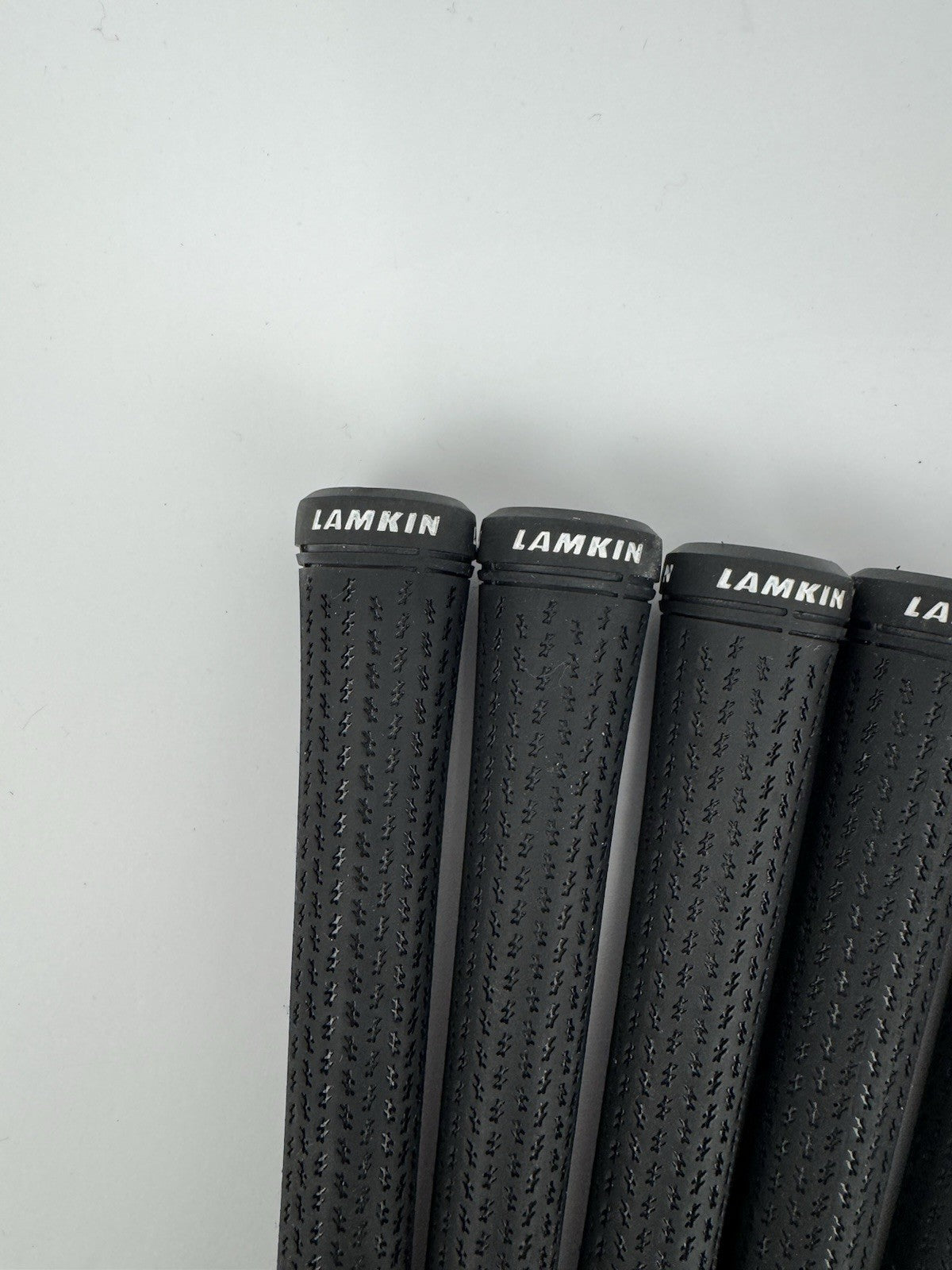 Lamkin Crossline 360 Golf Grips (5) Mens Standard /Black/White /Pulled /313614
