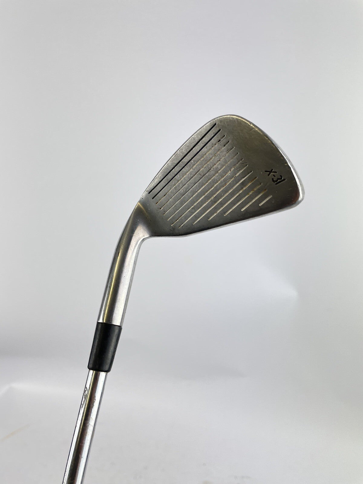 Wilson Pwd 7 Iron Ladies Flex Steel/ Right Handed/ New Grip/ 30095