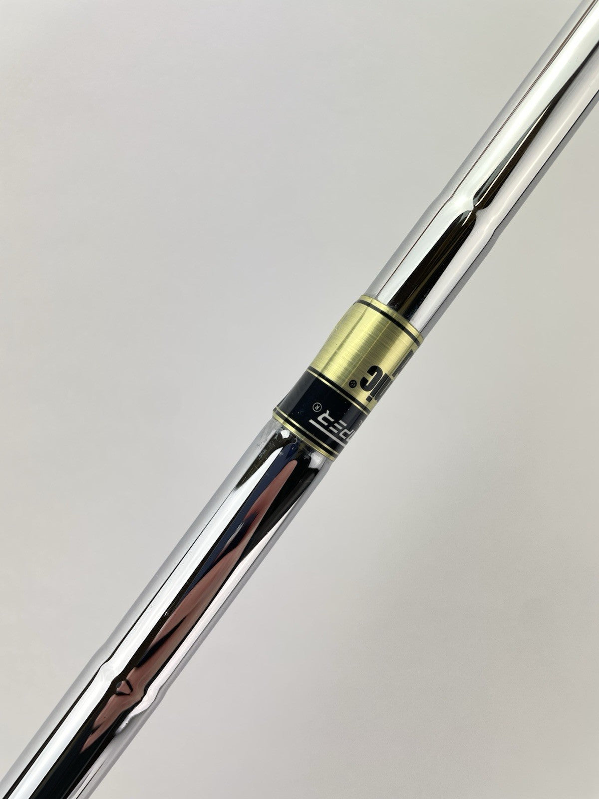 Dynamic Gold R300 Iron Shaft Regular Flex Steel 35” /0.370 Parallel /296544