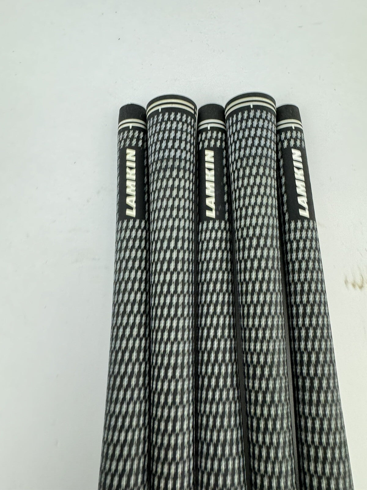 Lamkin Crossline Golf Grips (5) Men’s Standard /Arcoss Connect Compatible/234343