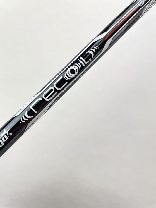 UST Recoil Dart Iron Shaft F3 Regular Flex Graphite 35 /0.370 Parallel /240460