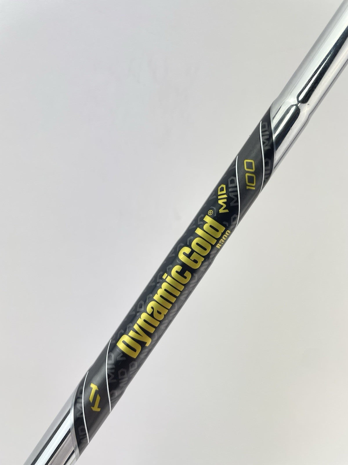 Dynamic Gold Mid 100 Iron Shaft Regular Flex Steel 36 /0.370 Parallel /267103