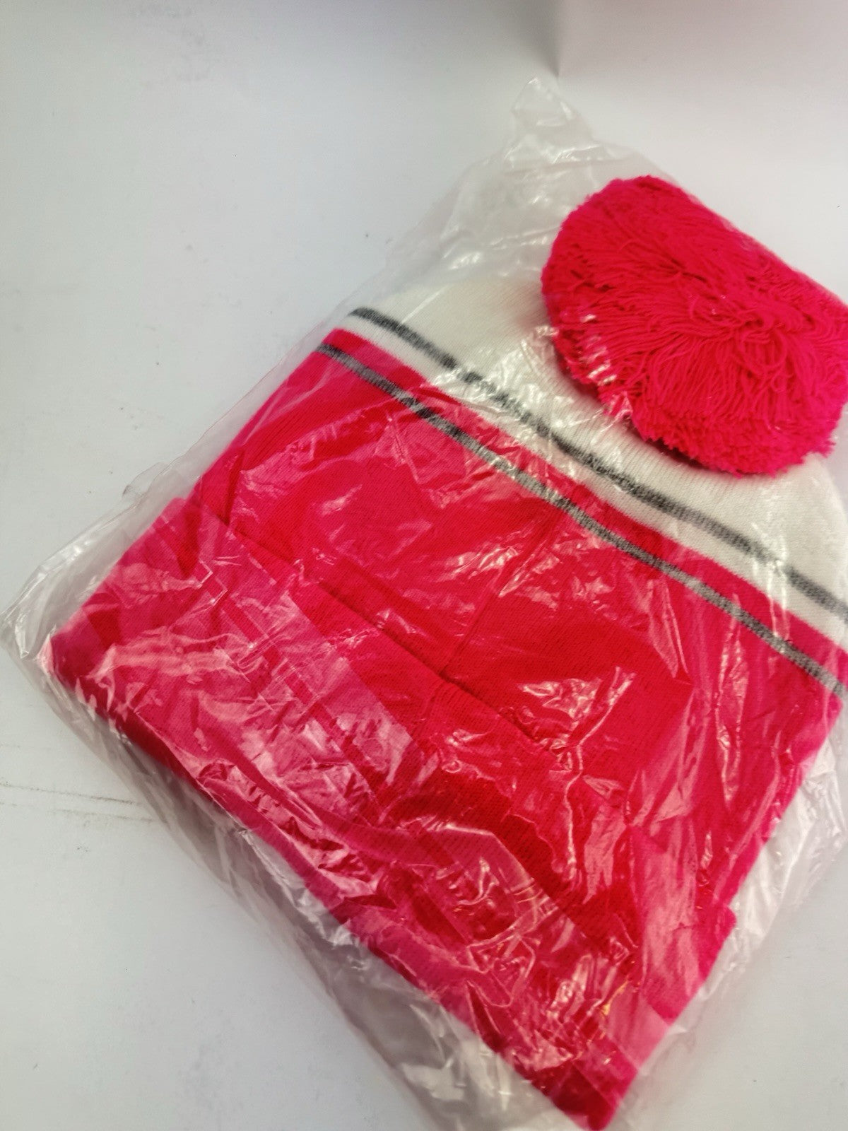 Proquip Golf Beanie Fleece Line Bobble /One Size /Pink /White /New /300585