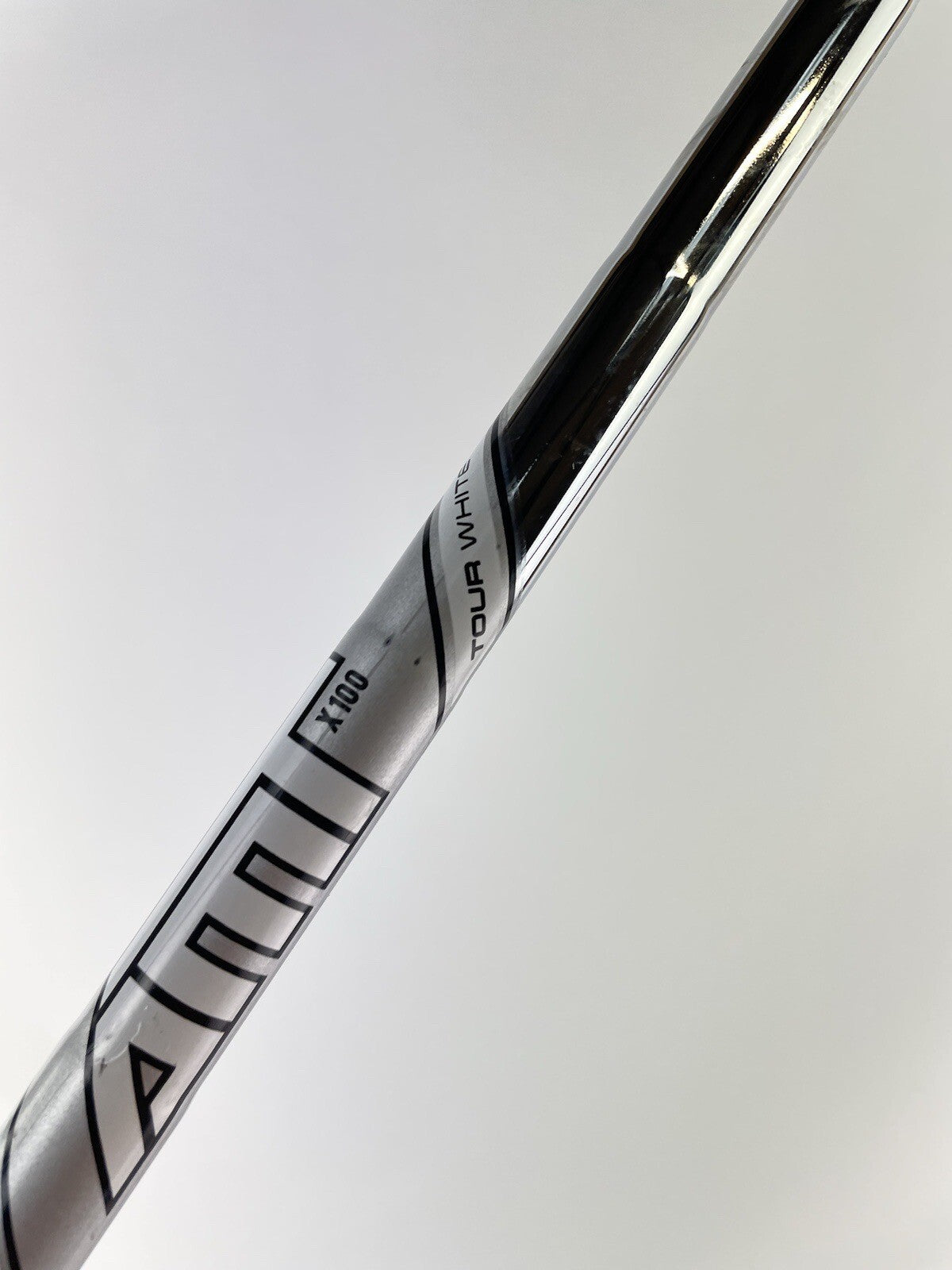 AMT Tour White Iron Shaft X100 X Flex Steel 35.125" /0.355 Tapered /140893