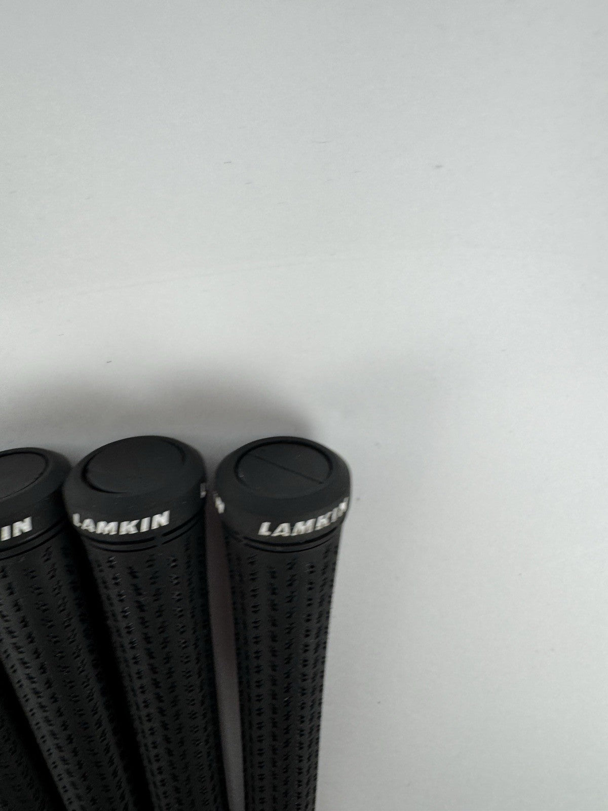 Lamkin Crossline 360 Golf Grips (5) Mens Standard /Black/White /Pulled /313617