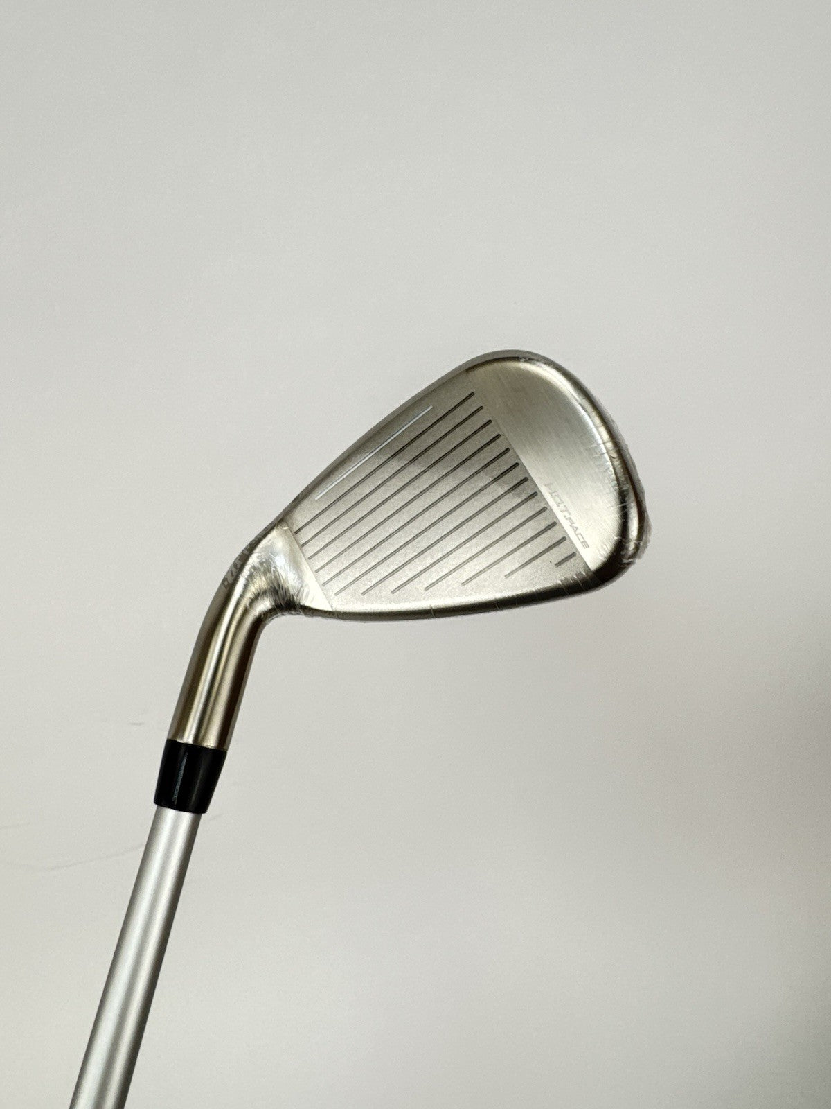 Cobra Ladies 7 Iron Air X 2.0 Ultralite Women’s Graphite /Right /New /344399