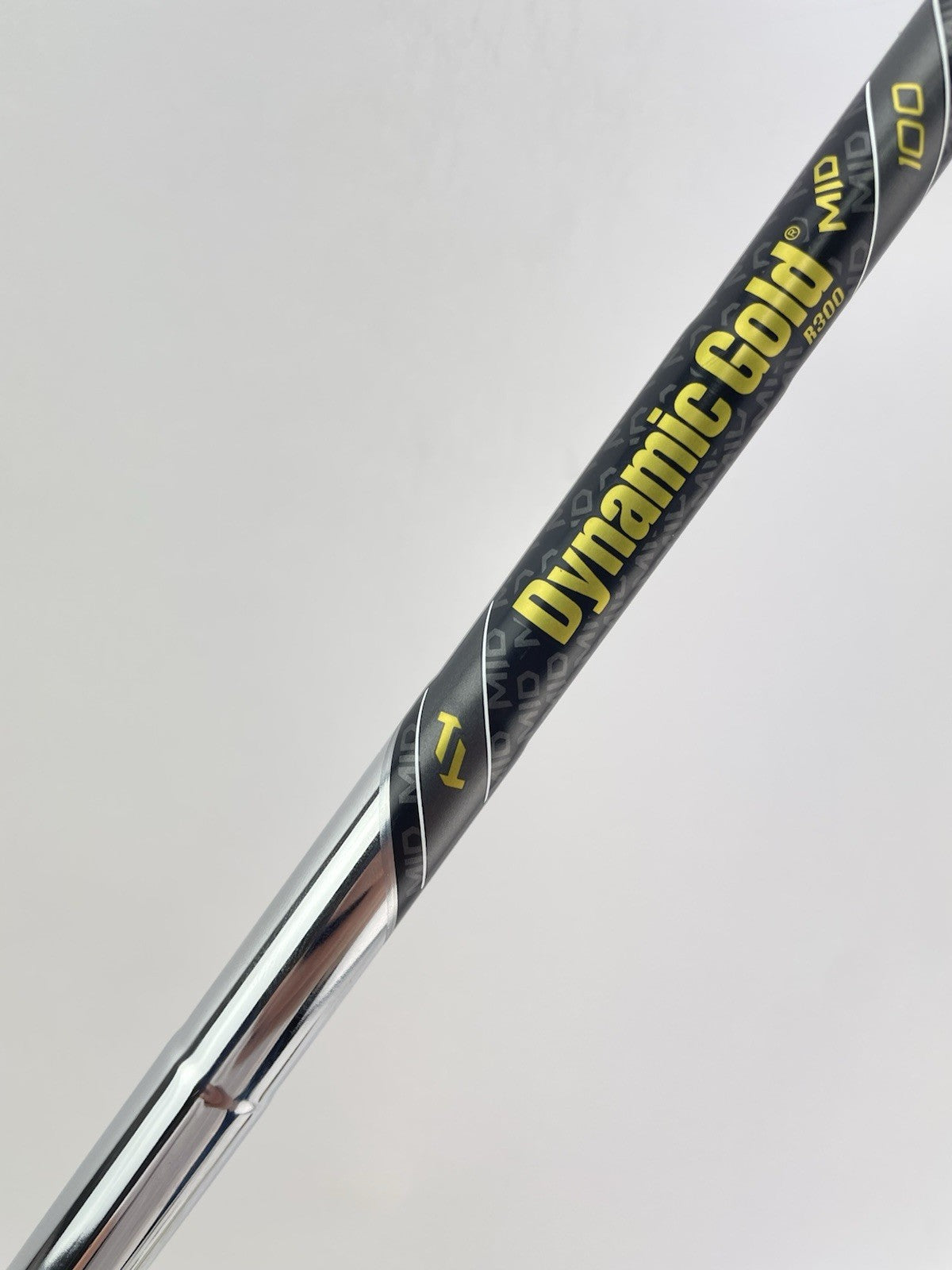 Dynamic Gold Mid 100 Iron Shaft Regular Flex Steel 36 /0.370 Parallel /267101