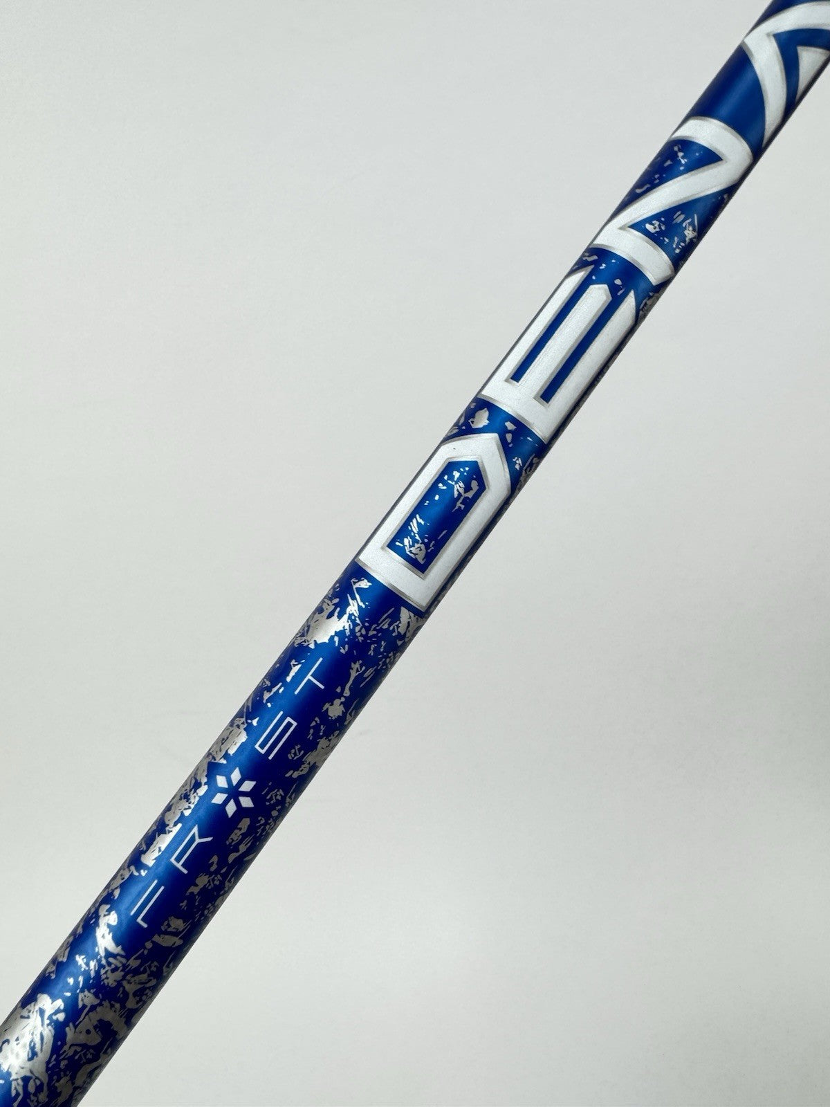 Titleist GT Driver Shaft Denali Frost Blue 5.5 Regular Graphite 44.25”/Mid Grip1