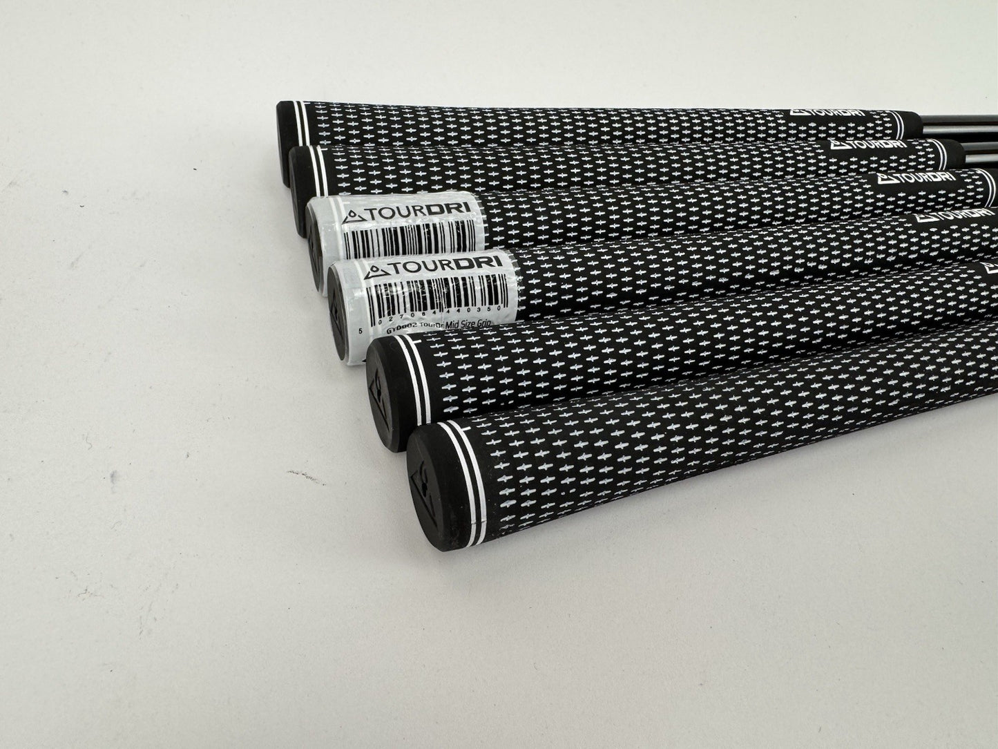 Fujikura Pro Iron Shaft Set (6) 5-PW Regular Graphite 0.355 Tapered /Grips/339949