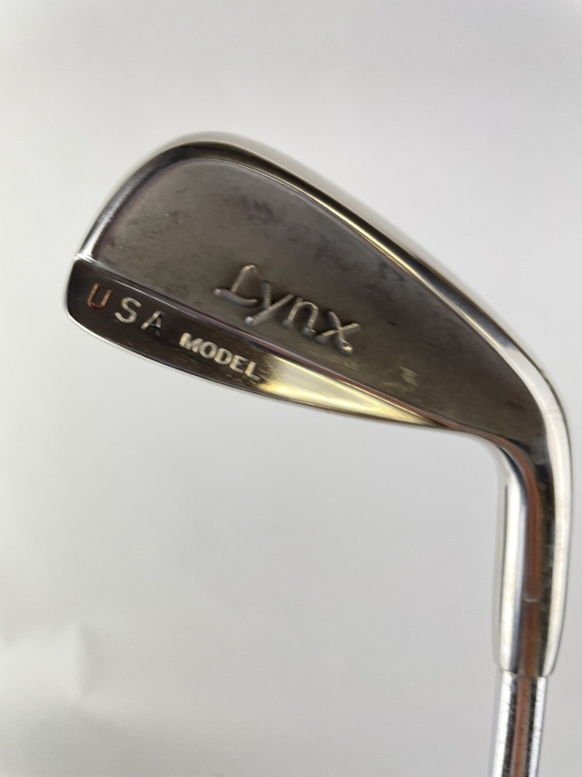 Lynx USA 2 Iron Regular Flex Steel /Right Handed /Lamkin Crossline Grip /119602